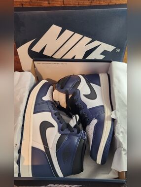 Air Jordan 1 Retro High OG Midnight Navy Black White Sail Sneakers